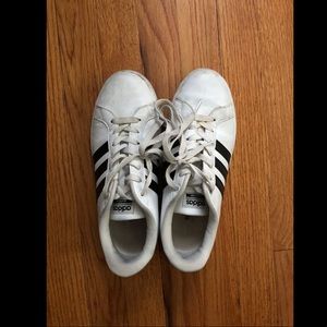 Adidas Advantage Sneakers (classic three stripe)